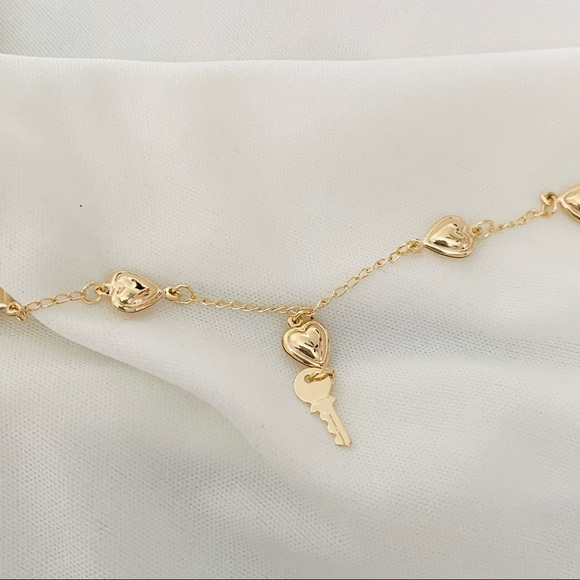 Heart and Key Bracelet - Picture 10 of 10